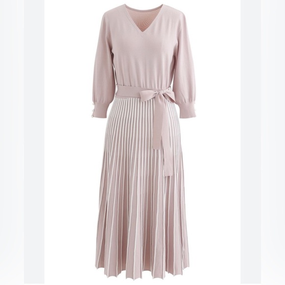 Chicwish RADIANT LINES V-NECK BOWKNOT KNIT DRESS IN PINK Size: S - Picture 2 of 5